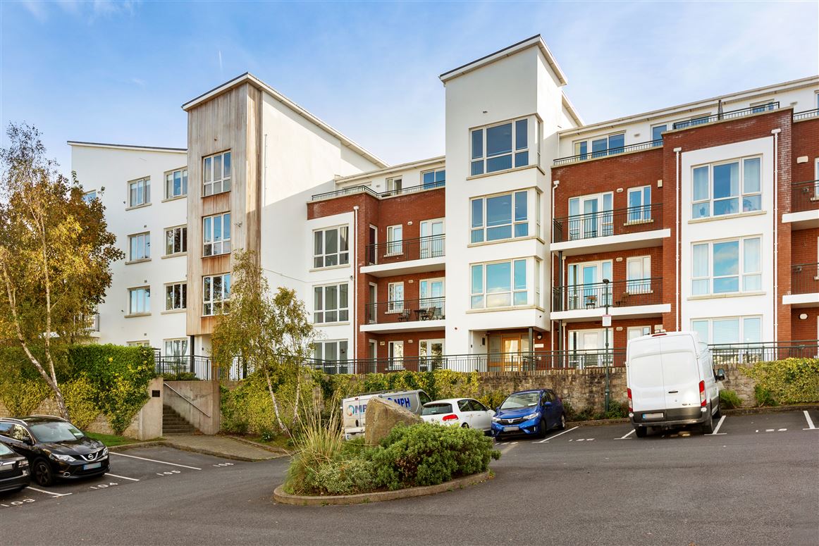 107 Rockview, Blackglen Road, Sandyford, Dublin 18 Eoin O'Neill