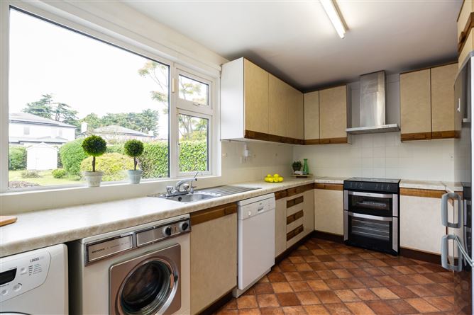 30 Beech Park Drive, Foxrock, Dublin 18