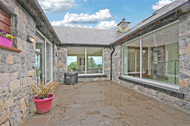 Tir na Fhia, Meentulla, Murroe, Co. Limerick