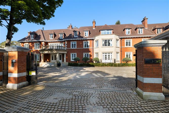11 Hollybrook, Brighton Road, Foxrock, Dublin 18