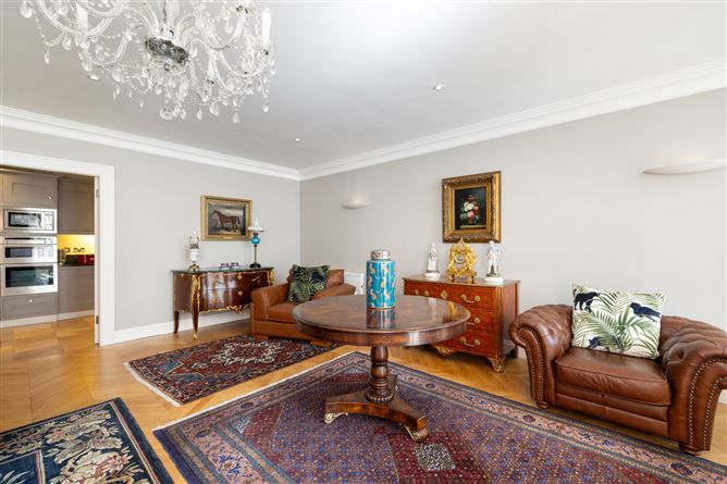 11 Hollybrook, Brighton Road, Foxrock, Dublin 18