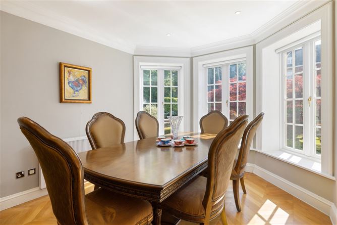 11 Hollybrook, Brighton Road, Foxrock, Dublin 18