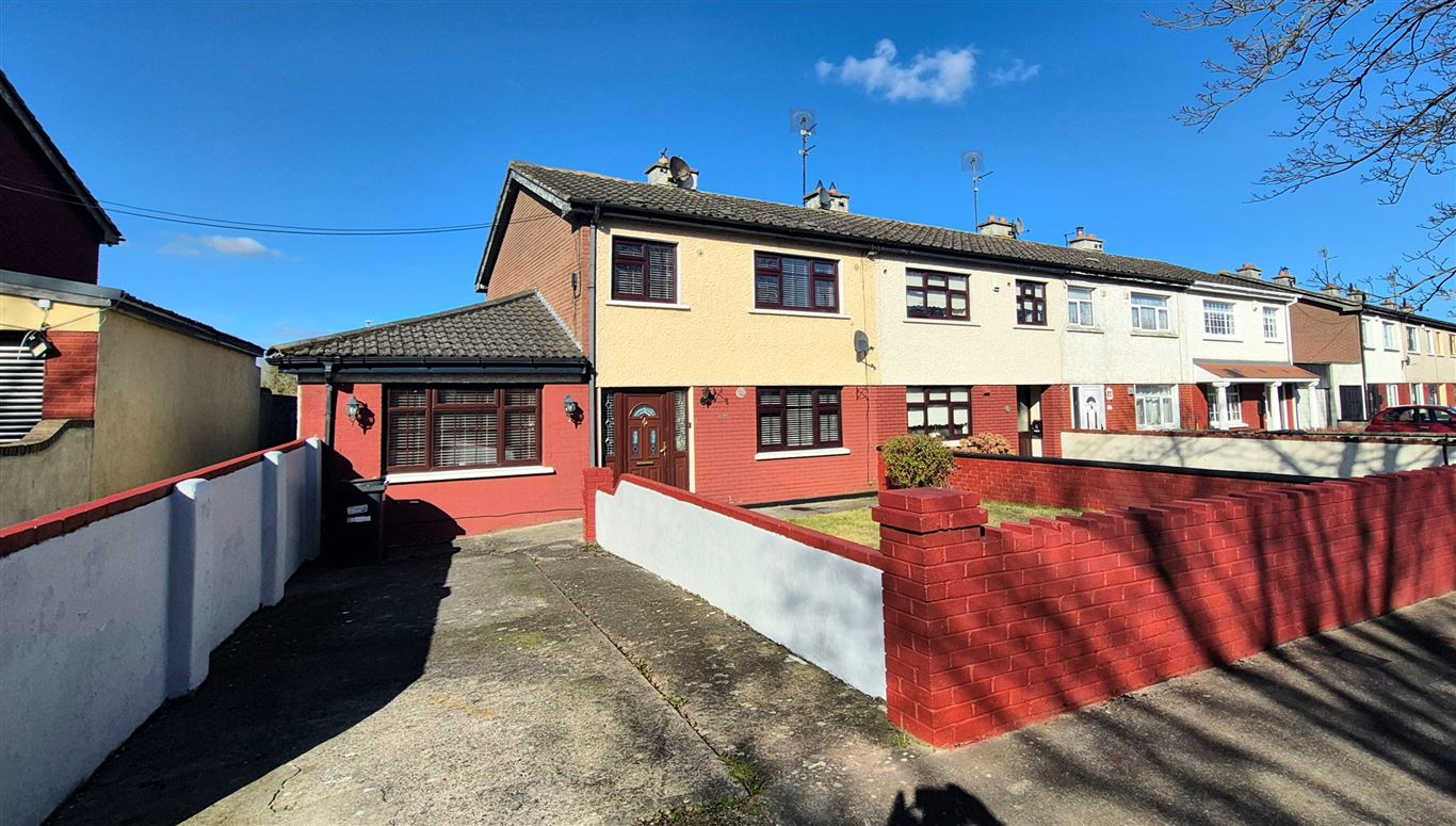 17 Rivermeade Drive, St Margarets, County Dublin