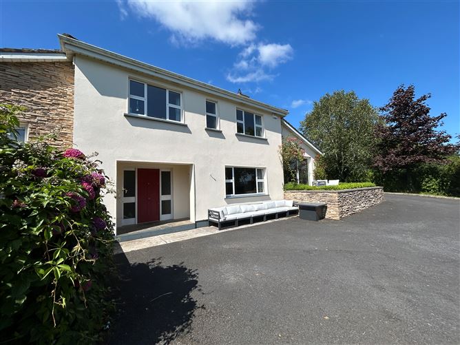 Photo 26 of 35 — 'Crofton' Garrynatineel, Ballina, Tipperary