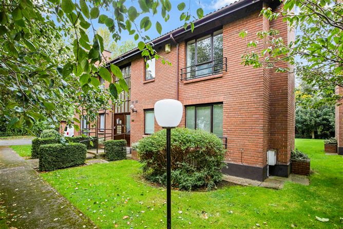 33 The Castlelands, Castleside Drive, Rathfarnham, Dublin 14