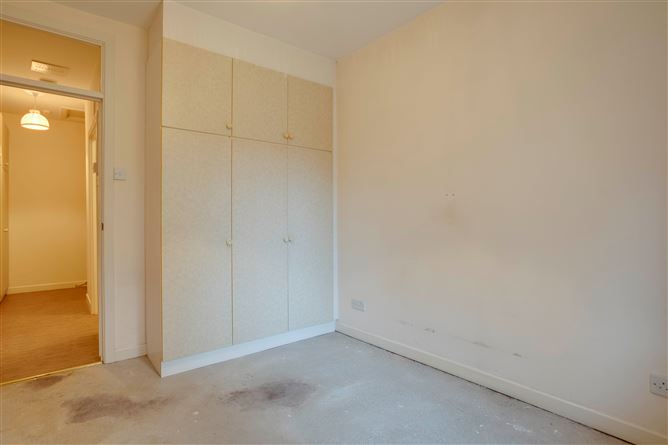 33 The Castlelands, Castleside Drive, Rathfarnham, Dublin 14