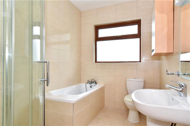 Aughlogeen, Claregalway, Co. Galway