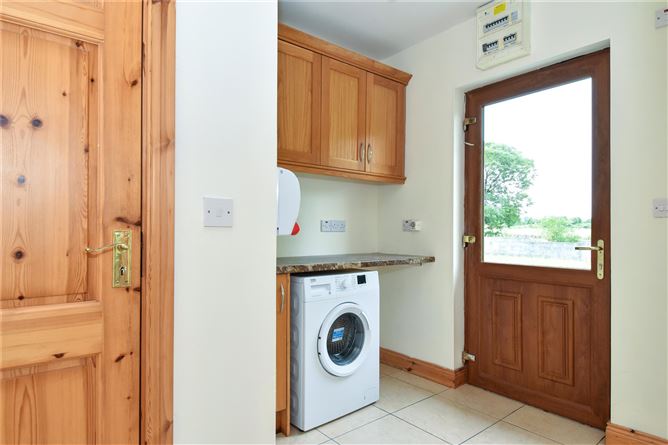 Aughlogeen, Claregalway, Co. Galway