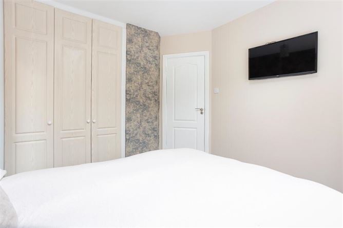 86 Castle Riada Avenue, Lucan, Dublin