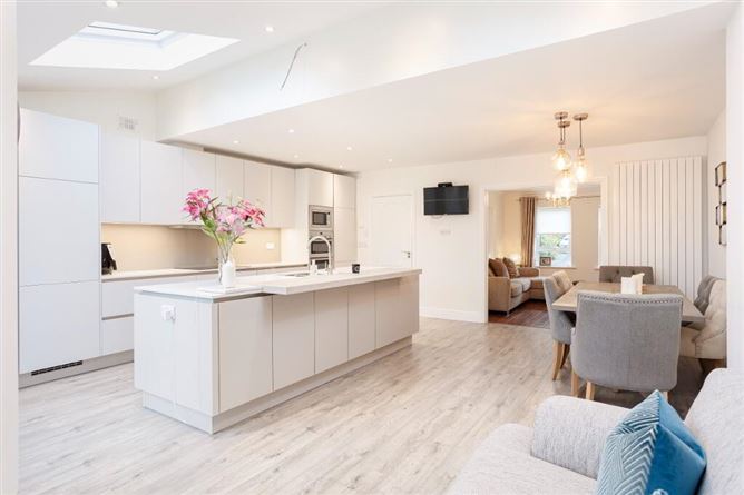 86 Castle Riada Avenue, Lucan, Dublin