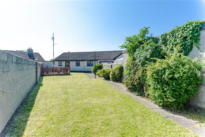 2 Turnapin Grove , Cloghran, Dublin
