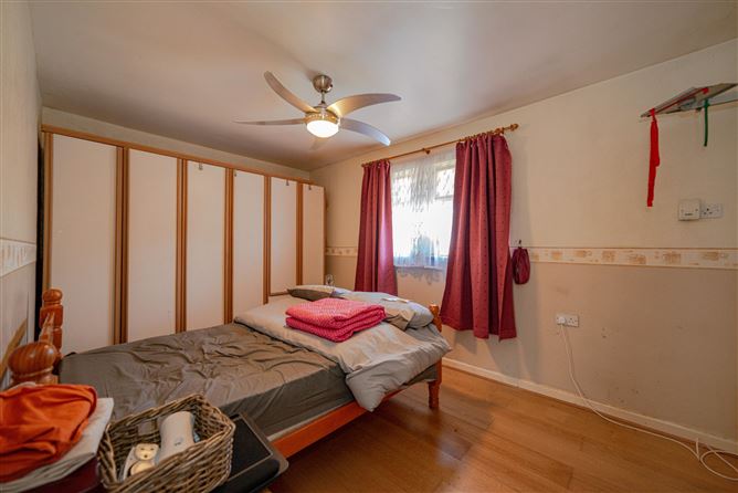 2 Turnapin Grove , Cloghran, Dublin
