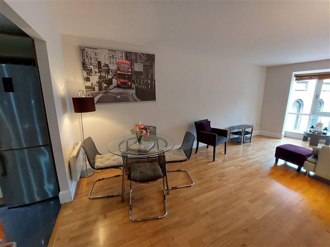21 Adelaide Square, Whitefriar Street, Dublin 8, South City Centre, Dublin 8