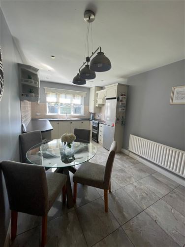 11 Kinvara Avenue, Ballyvolane, Cork.