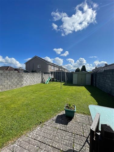 11 Kinvara Avenue, Ballyvolane, Cork.