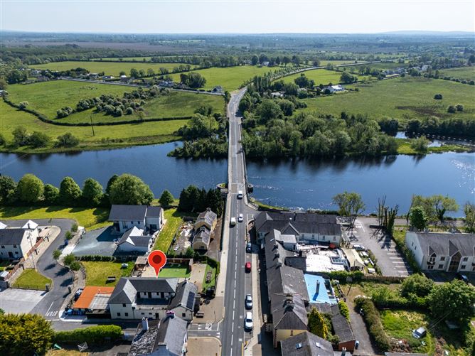 The Shannon Bar, Tarmonbarry, Co. Roscommon