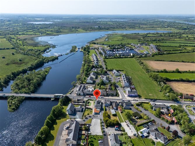 The Shannon Bar, Tarmonbarry, Co. Roscommon