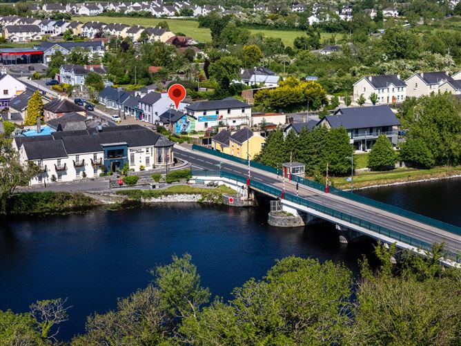 The Shannon Bar, Tarmonbarry, Co. Roscommon