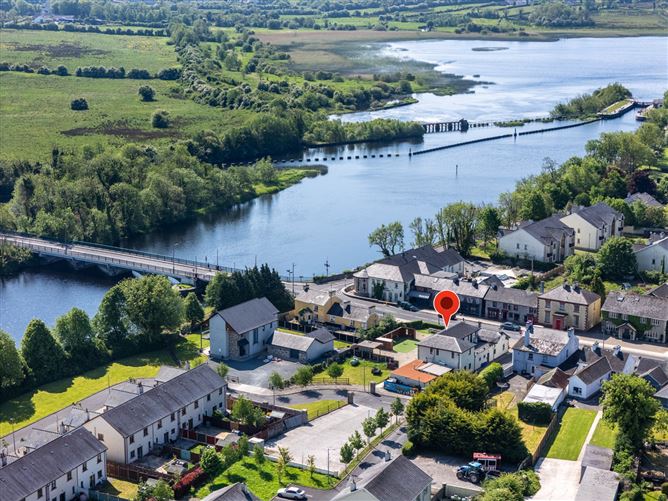 The Shannon Bar, Tarmonbarry, Co. Roscommon