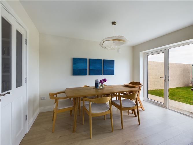 72 Cluain Larach, Knockenduff, Tramore, Waterford