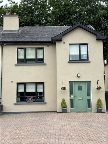 12 Greenfields, Lanesborough Road, Roscommon, County Roscommon