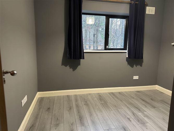 12 Greenfields, Lanesborough Road, Roscommon, County Roscommon