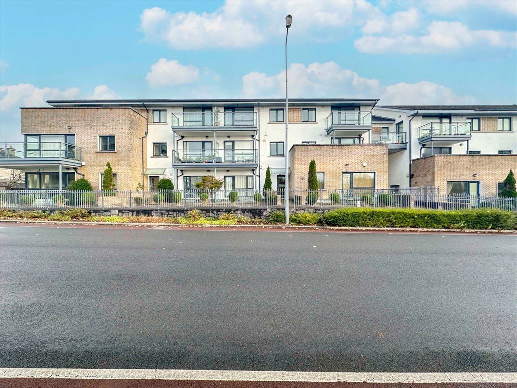 136 Boireann Bheag, Roscam, Galway