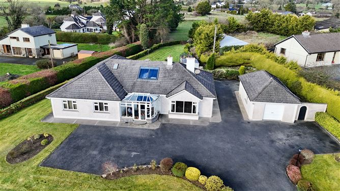 Corraclor Lodge, Barrybeg, Hill of Berries, Athlone, Co. Roscommon