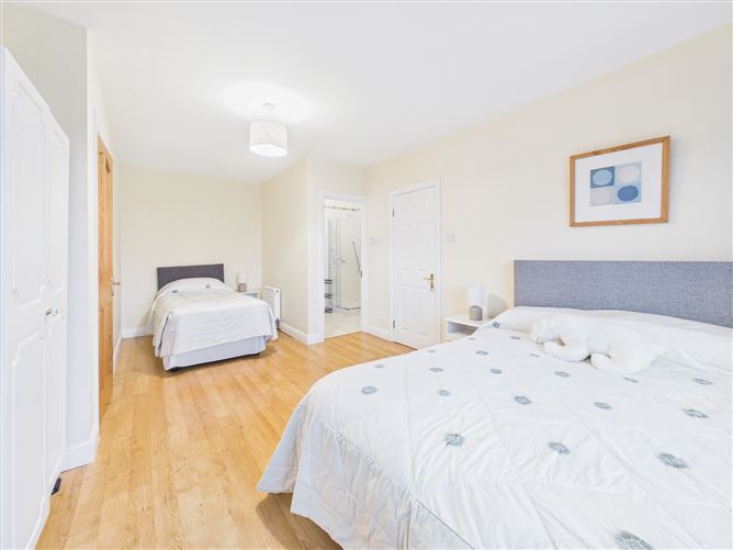 Corraclor Lodge, Barrybeg, Hill of Berries, Athlone, Co. Roscommon