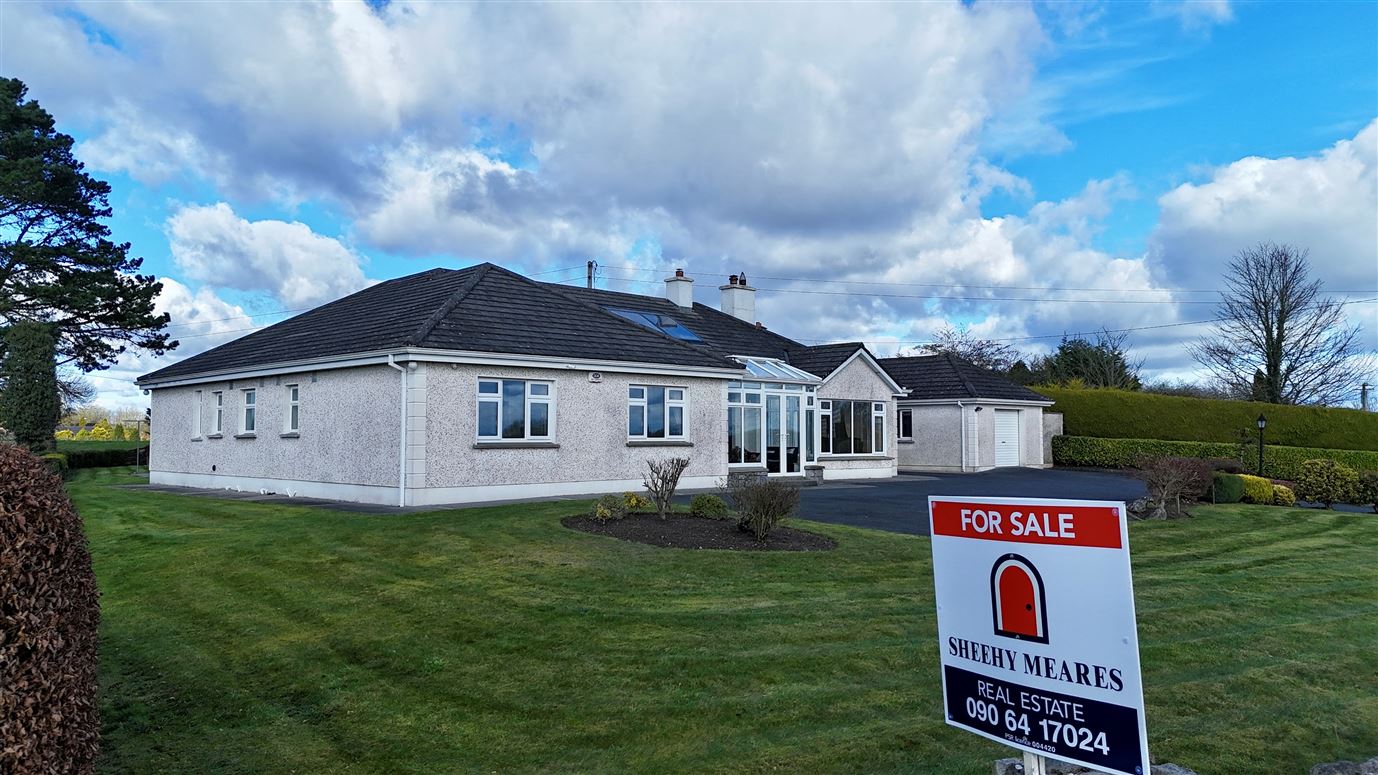 Corraclor Lodge, Barrybeg, Hill of Berries, Athlone, Co. Roscommon