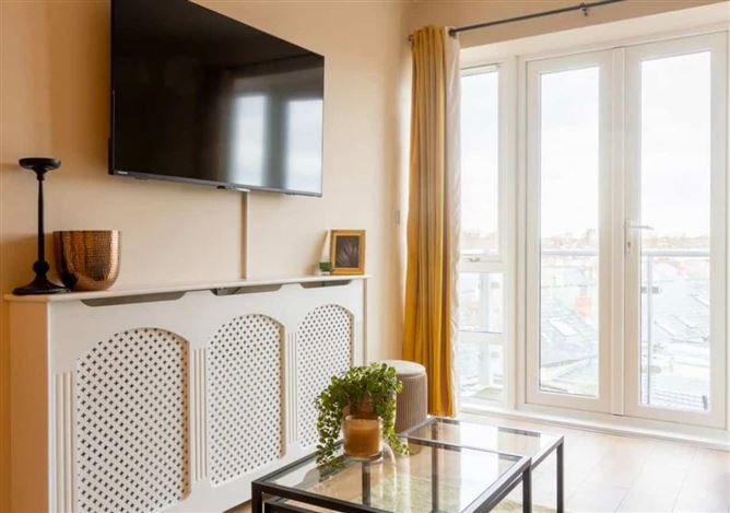 Valencia House, North Circular Road, Dublin 7