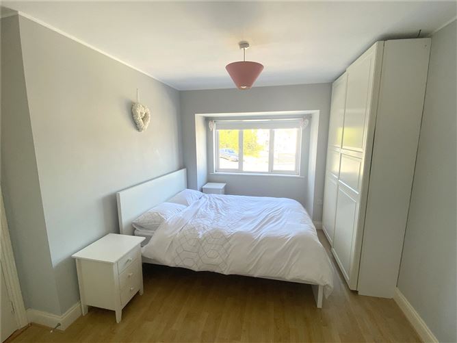 8 The Crescent, Dun Eala, Fermoy, Co. Cork.