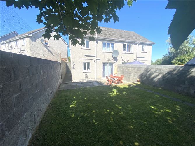 8 The Crescent, Dun Eala, Fermoy, Co. Cork.