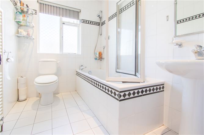 18 Ardilea Downs, Mount Merrion, County Dublin