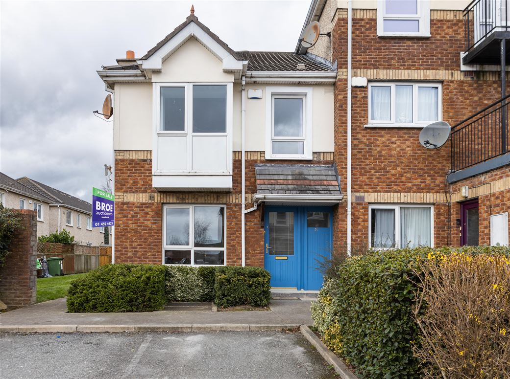 51 Castlegrange Square, Clondalkin, Dublin 22 BROE Auctioneers