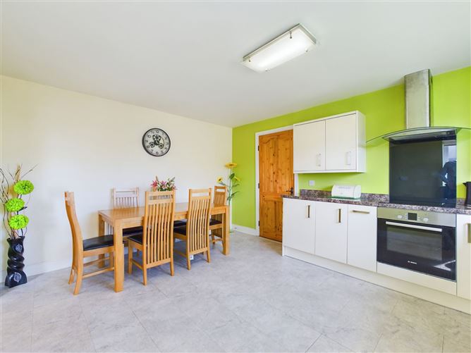 12 Ashgrove, Monadreen, Thurles, Co. Tipperary
