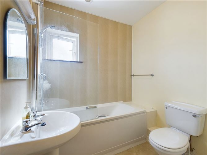 12 Ashgrove, Monadreen, Thurles, Co. Tipperary