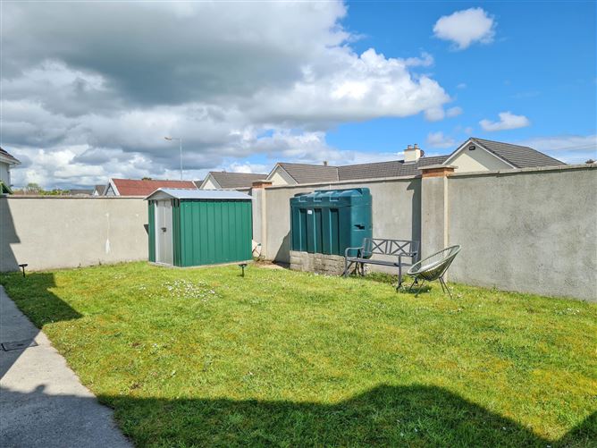 12 Ashgrove, Monadreen, Thurles, Co. Tipperary