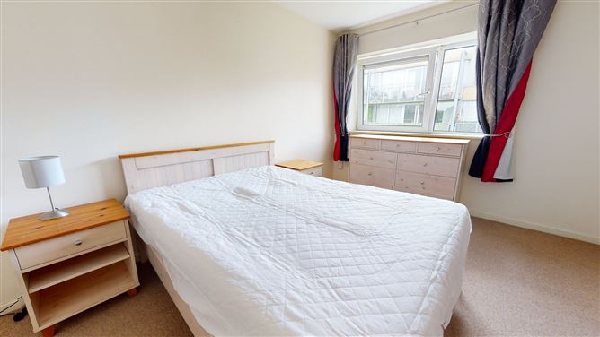 87 Griffith Hall, Drumcondra, Dublin 9