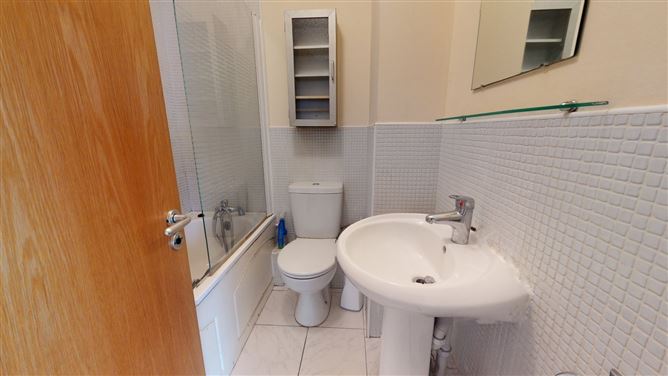 87 Griffith Hall, Drumcondra, Dublin 9
