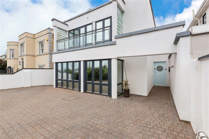 Redgarth, Coast Road, Malahide, County Dublin