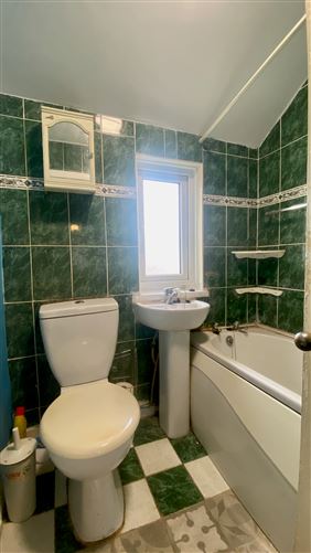Photo 13 of 18 — 143 Brandon Road, Drimnagh,   Dublin 12