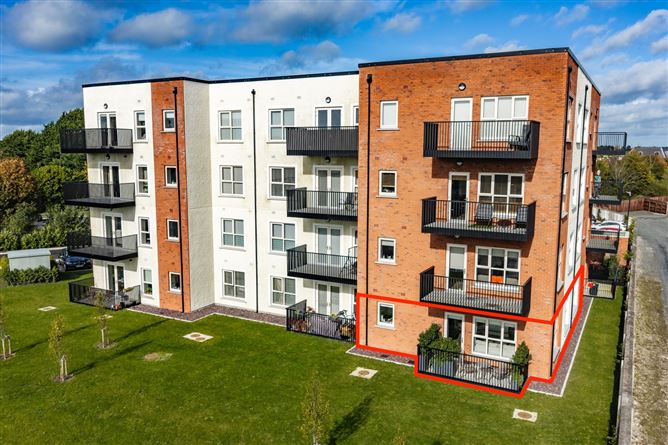 2 The Court, Racecourse Gate, Naas, Co. Kildare
