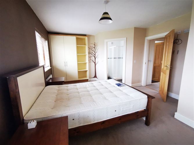 34 Carrowmore Drive, Knock, Co. Mayo