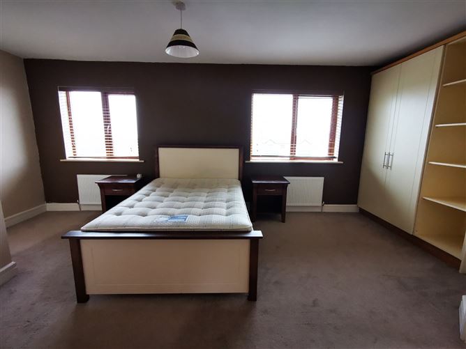 34 Carrowmore Drive, Knock, Co. Mayo