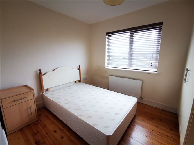 34 Carrowmore Drive, Knock, Co. Mayo
