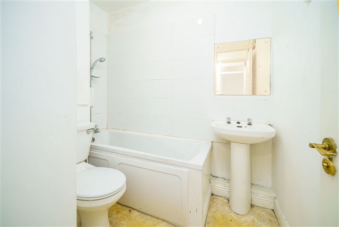 Apartment 51, Trinity Square, Townsend Street, Dublin 2, Dublin