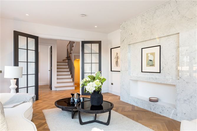1 Lamb Doyle, Blackglen Road, Sandyford, Dublin 18