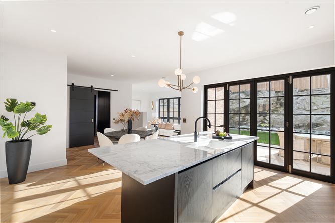 1 Lamb Doyle, Blackglen Road, Sandyford, Dublin 18