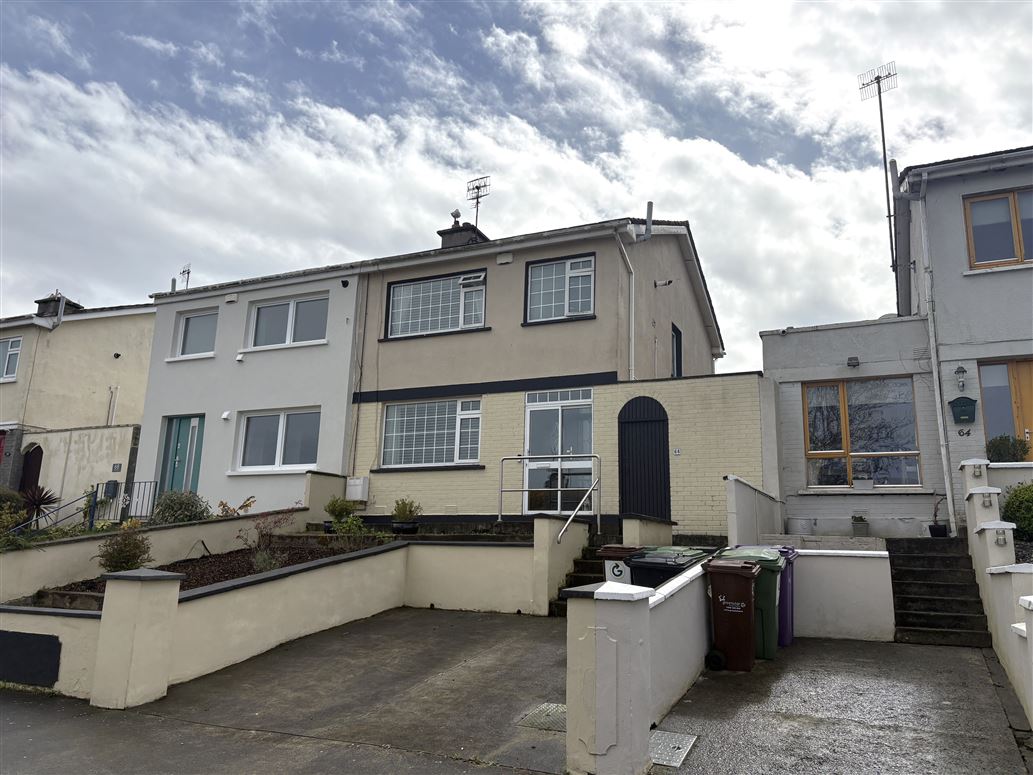 66 Balkhill Park , Howth, Dublin